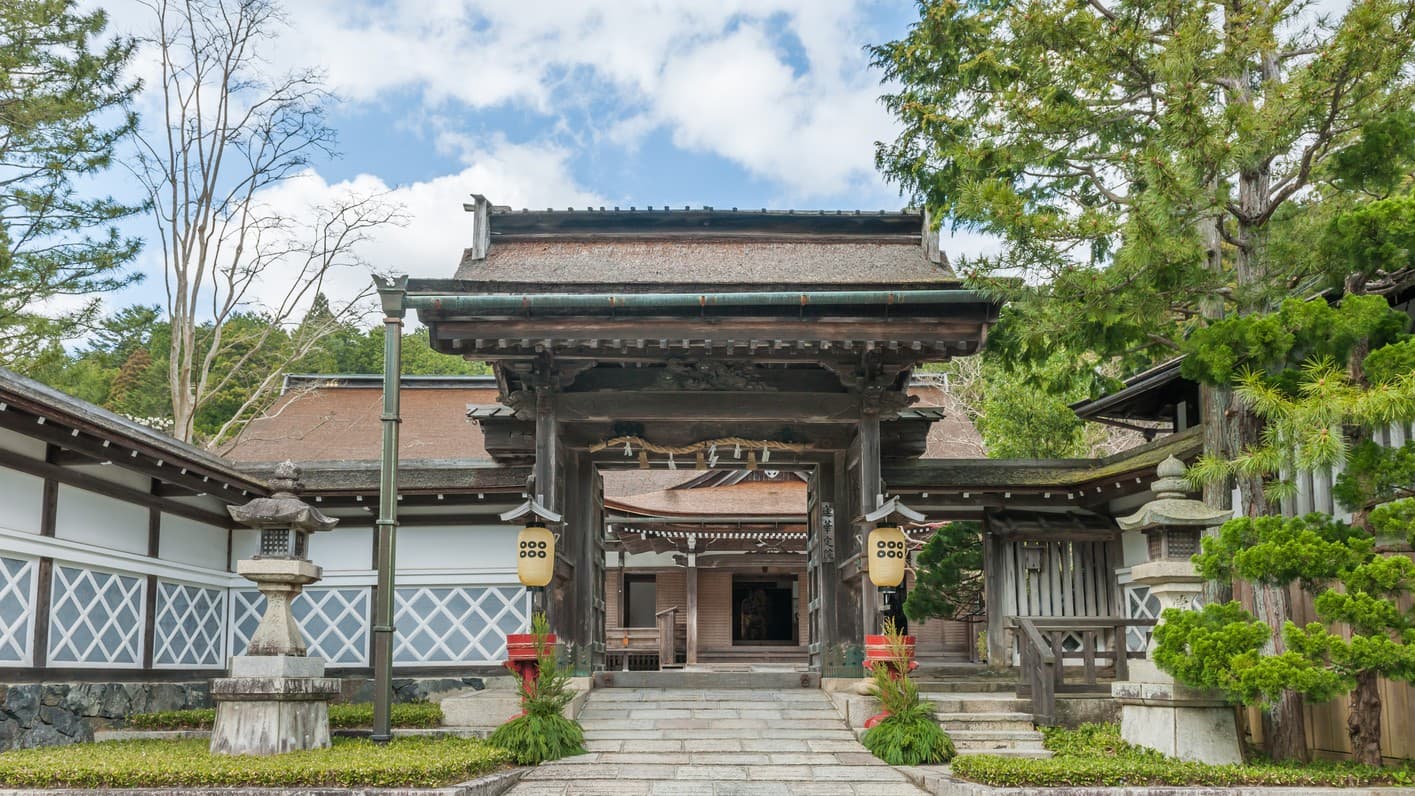 高野山の老舗宿坊5選【2026年版】精進料理と庭園で味わう大人の一泊