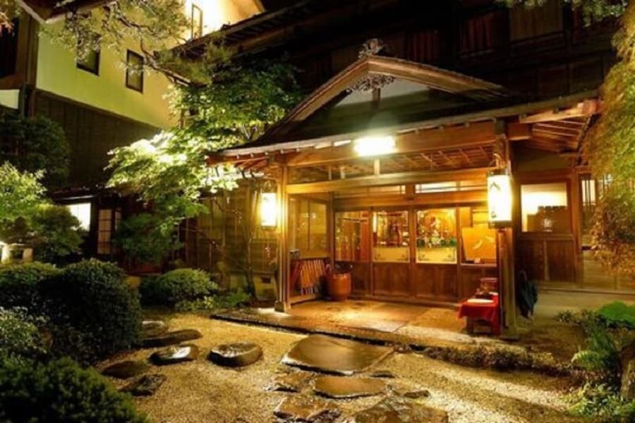 高山「個室食事」の宿4選、部屋食との違いも解説【2026年版】