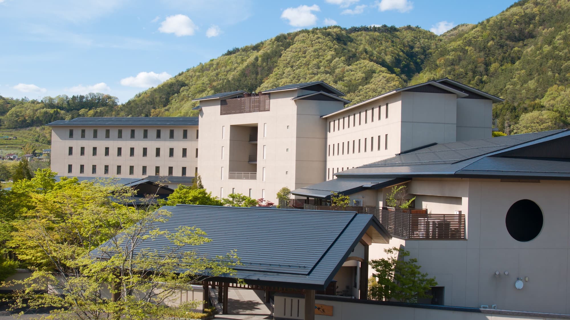 福島の客室露天風呂付き温泉宿4選【2026年最新】飯坂・土湯・高湯を比較