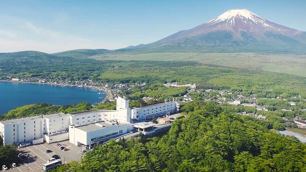 山中湖で叶える二人旅の高級旅館4選【2026年最新】富士山を望む温泉と食事で過ごす特別な休日
